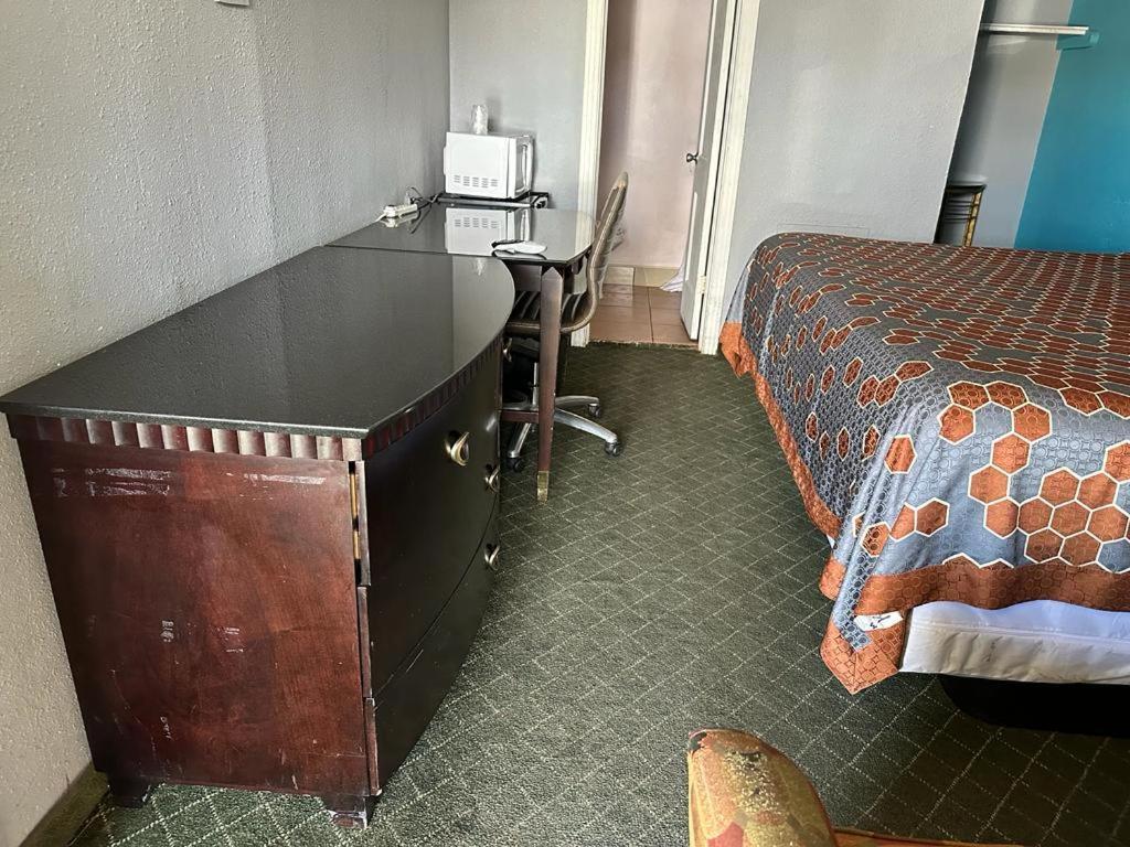 Mayo Inn 로스웰 외부 사진